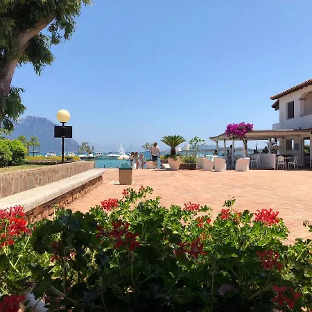 Villino Isola Tavolara 2 *
